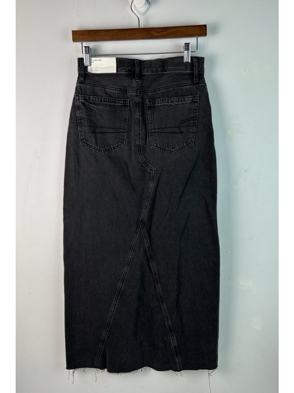 NWT American Eagle 90s High Rise Maxi Skirt Black Denim Front Slit Size 0/25W - Picture 2 of 13